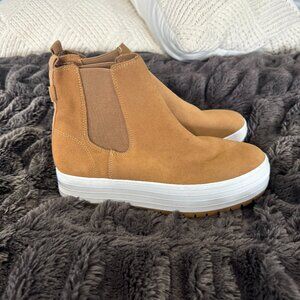 Keds Platform Chelsea Lug Suede Bootie Size 7.5 | Tan | New w/ Marks